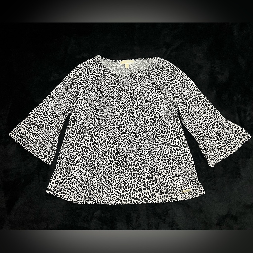 MICHAEL Michael Kors Small Blk/Wht. Leopard Print 3/4Qtr. Bell Sleeve Top Size L